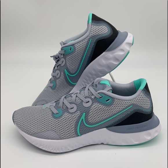Nike Shoes - WMNS Nike Renew Run
